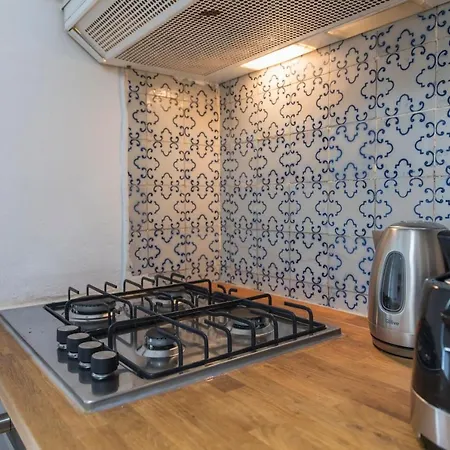 Apartman Lovelystay - Lx Spacious With Patio Lisboa